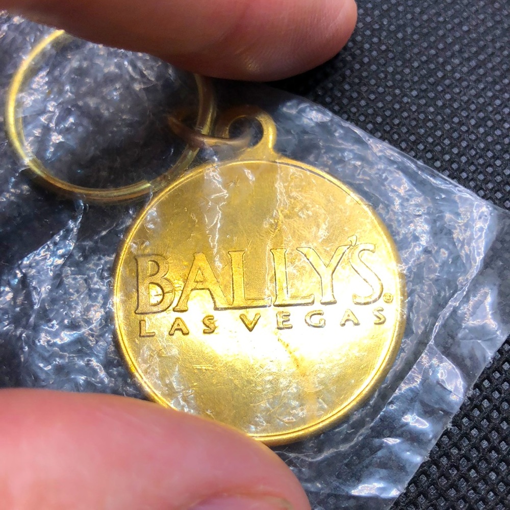 Bally‘s Las Vegas Key Chain - unopened!
